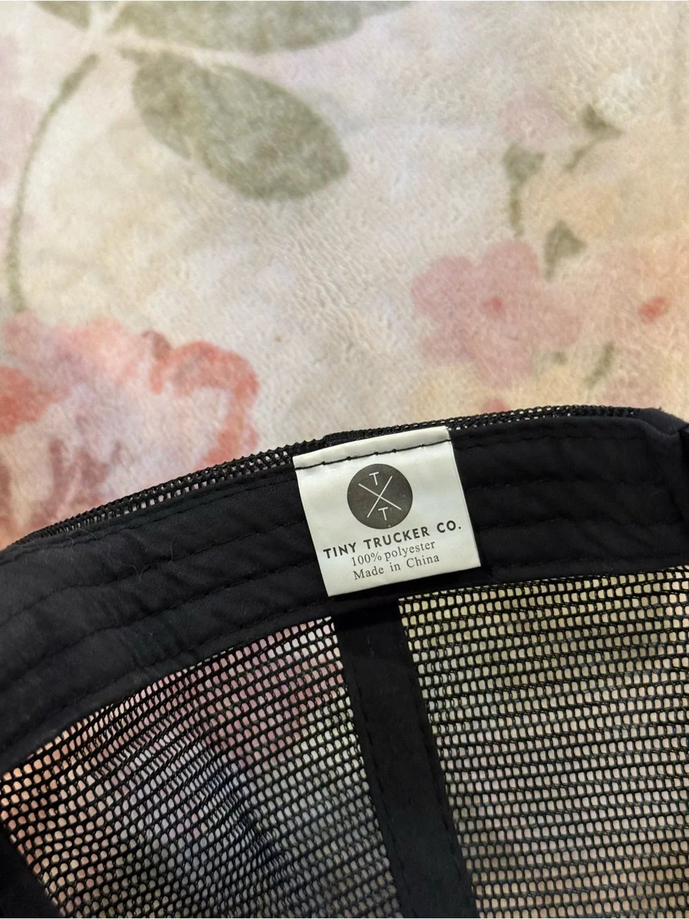 Tiny Trucker classic black
